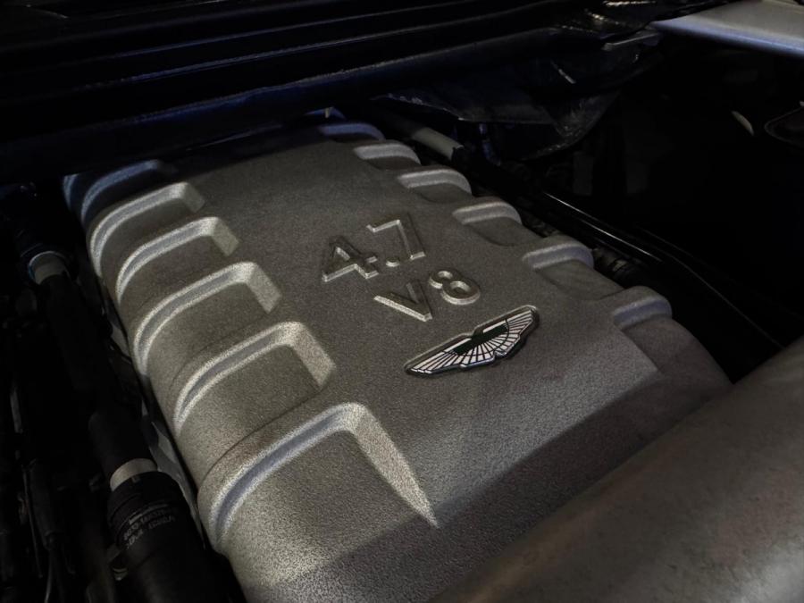 V8 VANTAGE - Image 7