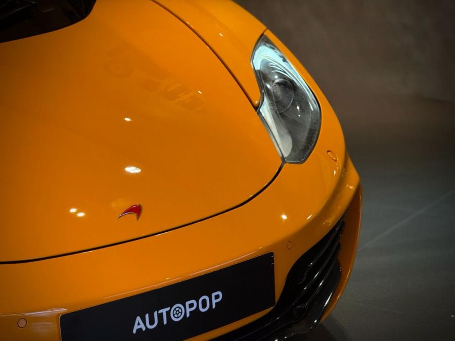 MP4 12C COUPE - Image 13