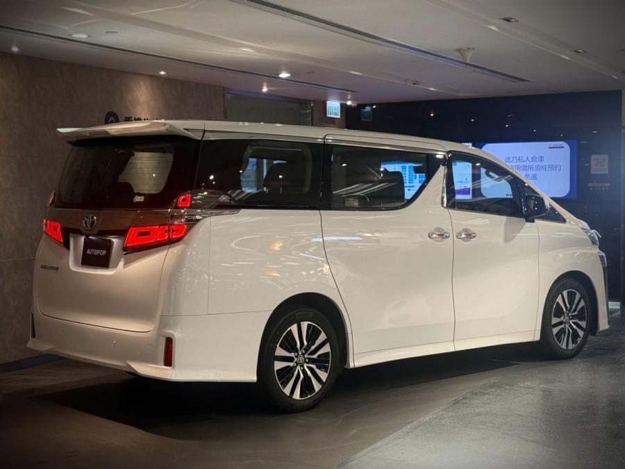 VELLFIRE 2.5 FACELIFT - Image 2