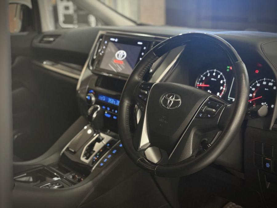 VELLFIRE 2.5 FACELIFT - Image 7