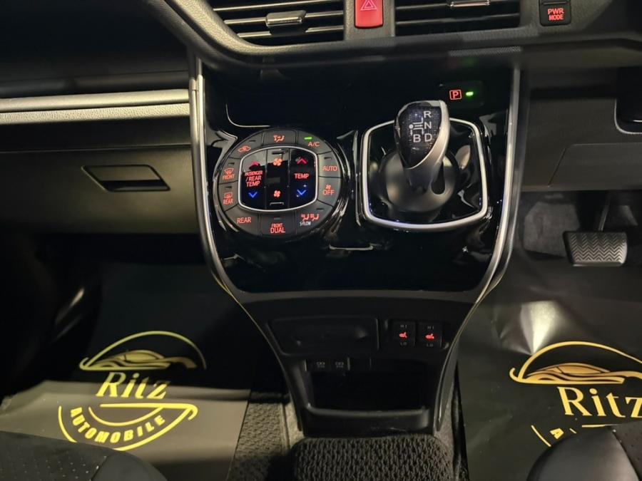 Voxy ZS Hybrid 煌III - Image 9