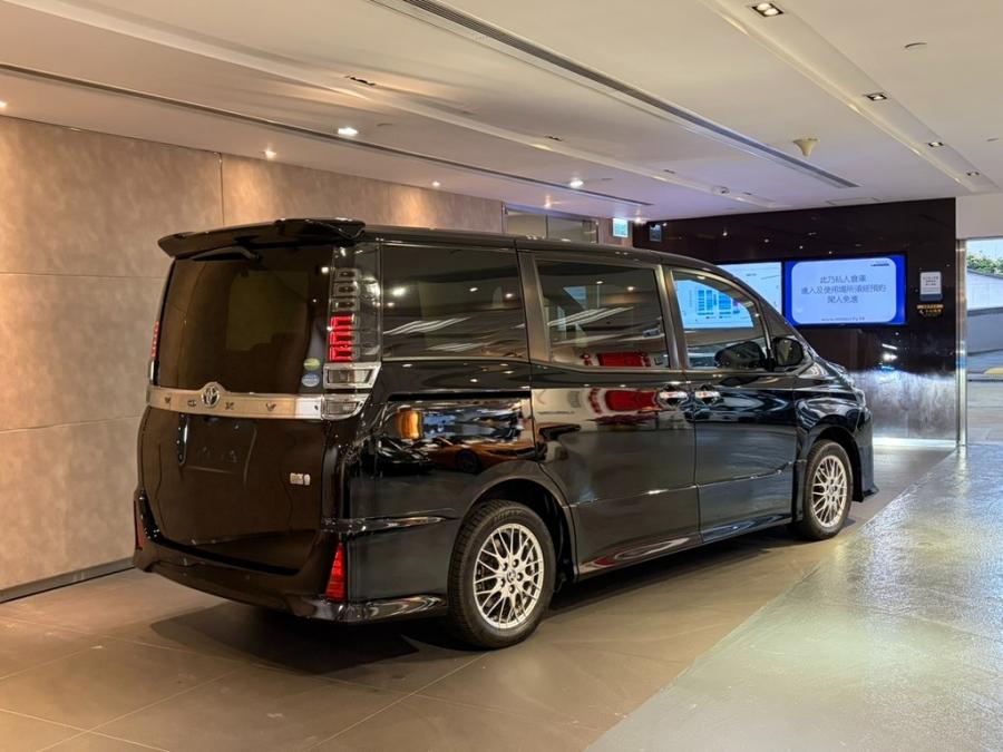 Voxy ZS Hybrid 煌III - Image 3