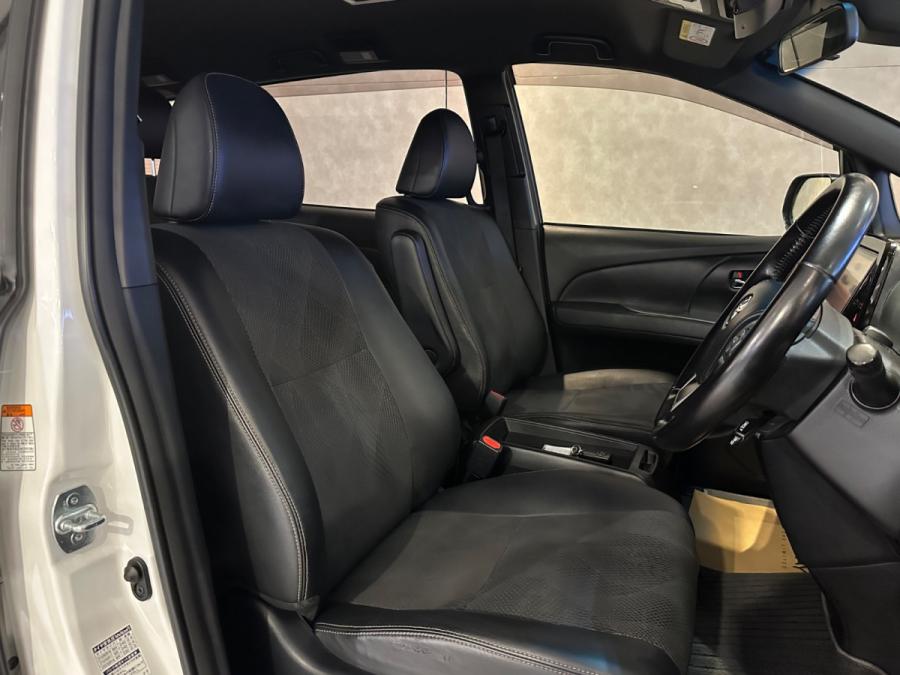 Estima 2.4 Areas - Image 3