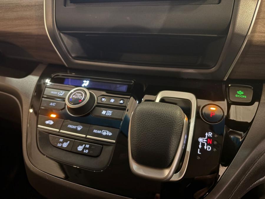 Freed Hybrid 7座 - Image 5