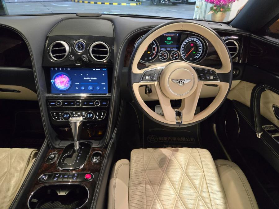 FLYING SPUR V8 - Image 10