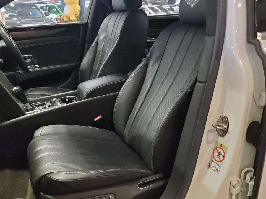 FLYING SPUR V8 - Image 6