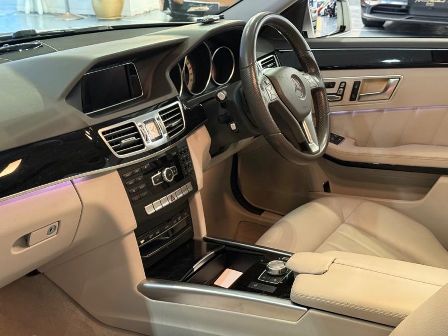 E220D - Image 6