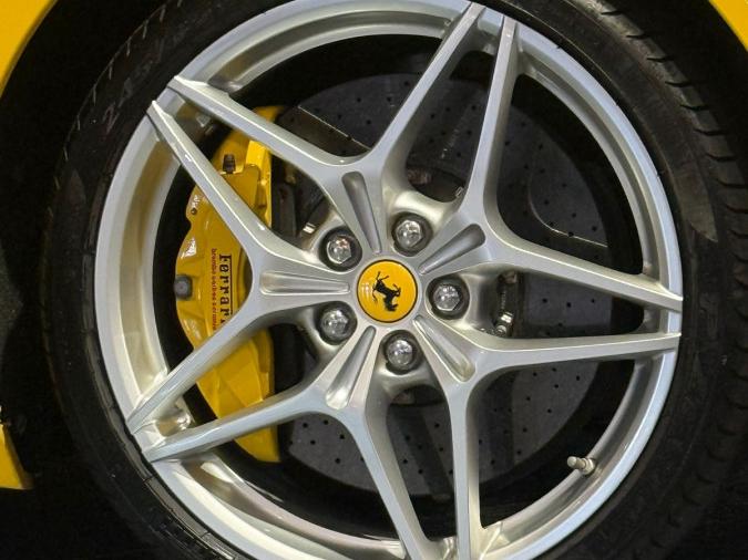 California T - Image 3