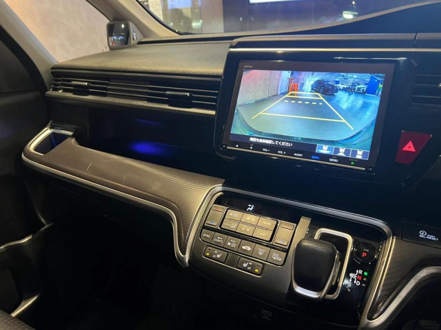 STEPWGN Spada EX e:HEV B.S. - Image 5