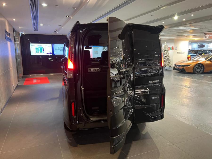 STEPWGN Spada EX e:HEV B.S. - Image 9