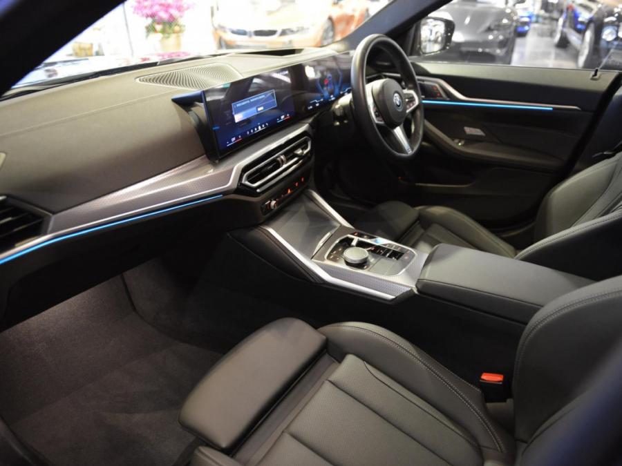 i4 EDRIVE40 M SPORT - Image 24