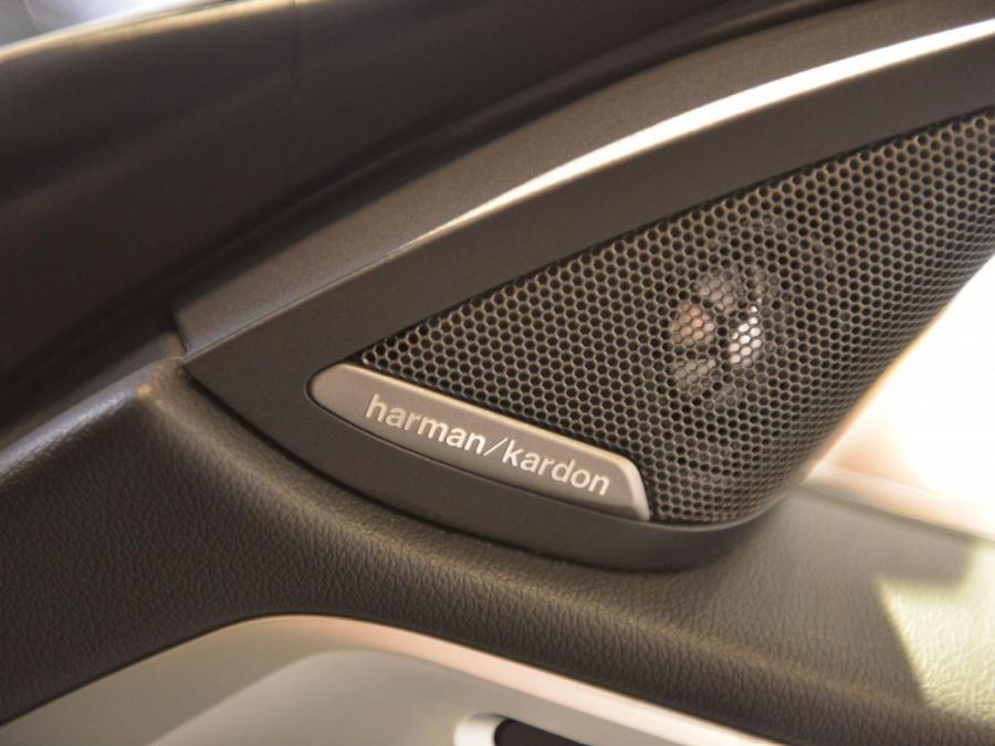 i4 EDRIVE40 M SPORT - Image 17