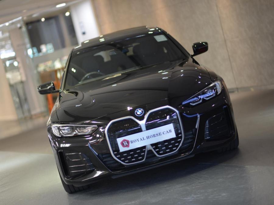 i4 EDRIVE40 M SPORT - Image 14