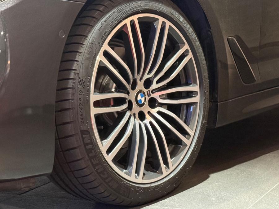 520i M Sport - Image 8