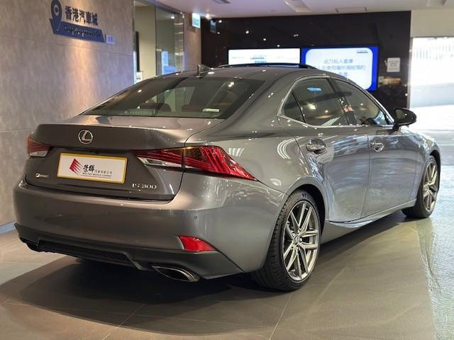 行貨 IS300 F SPORT版 2.0Turbo - Image 2