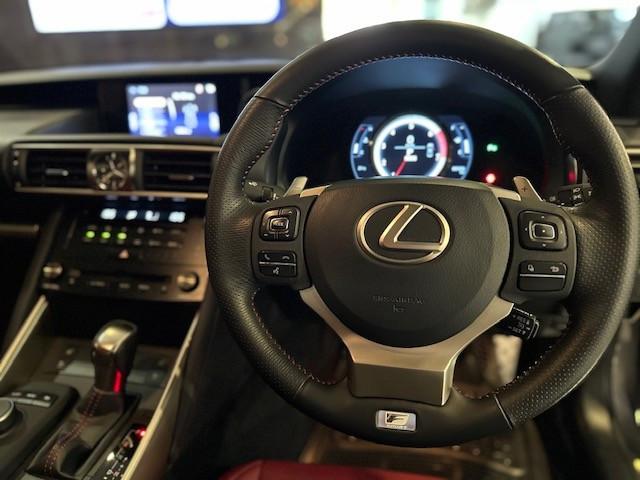 行貨 IS300 F SPORT版 2.0Turbo - Image 6