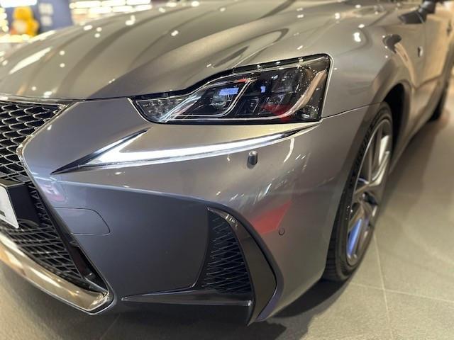 行貨 IS300 F SPORT版 2.0Turbo - Image 13