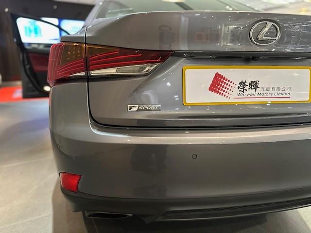 行貨 IS300 F SPORT版 2.0Turbo - Image 14