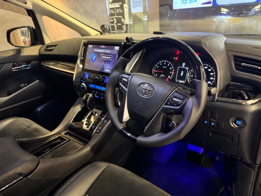 VELLFIRE 2.4 ZG - Image 4