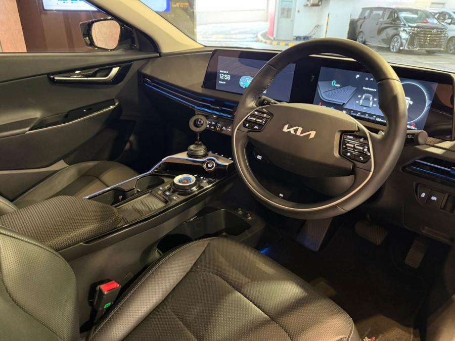 EV6 Deluxe - Image 4