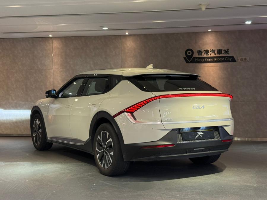 EV6 Deluxe - Image 2