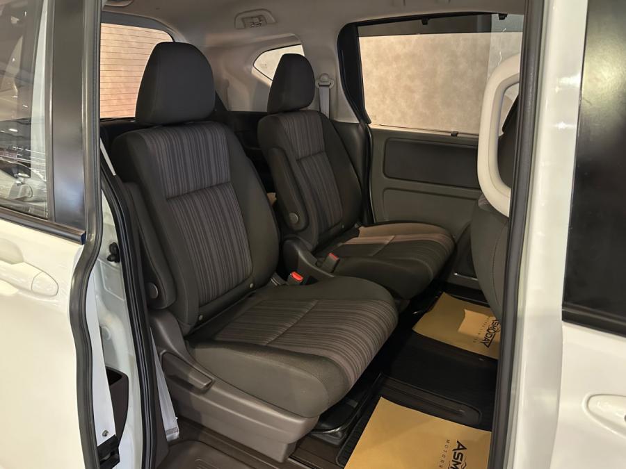 Freed Hybrid EX GB7 - Image 4