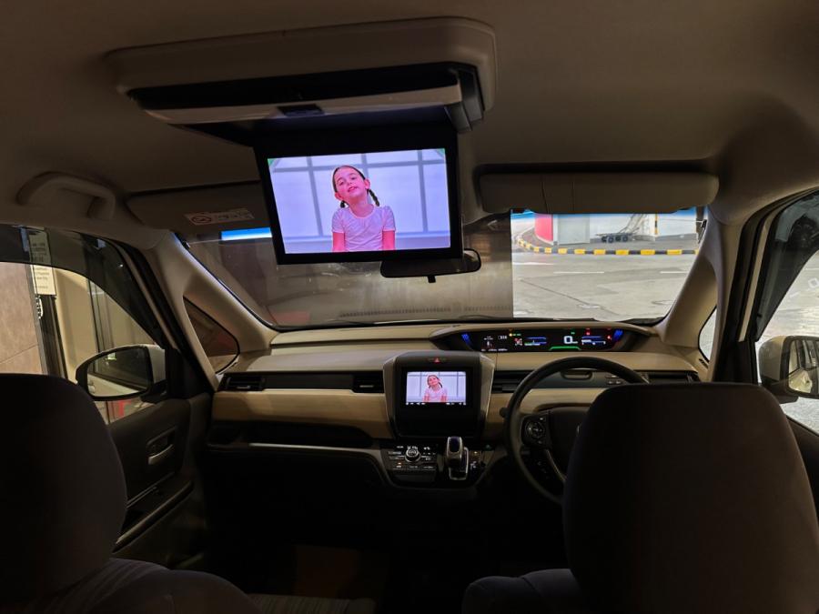 Freed Hybrid EX GB7 - Image 5