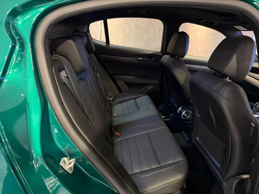 Stelvio Quadrifoglio - Image 9