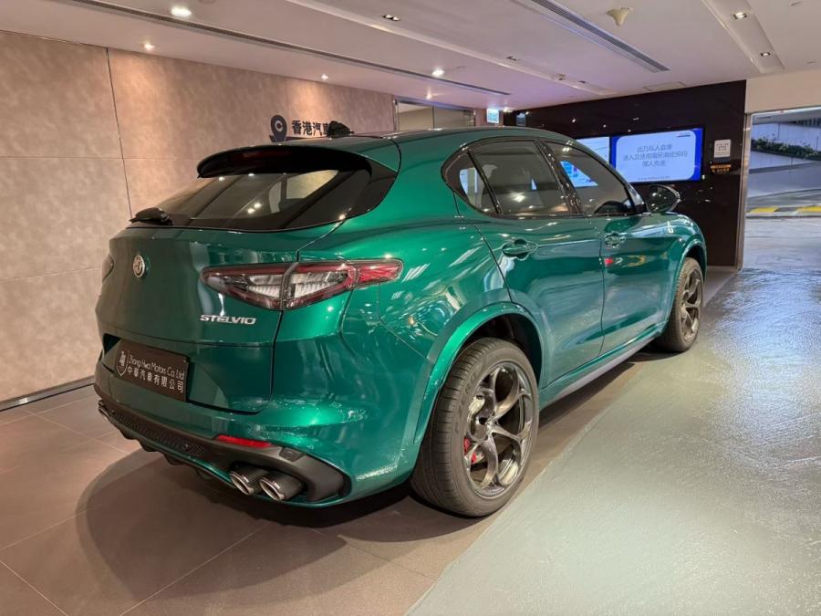 Stelvio Quadrifoglio - Image 3