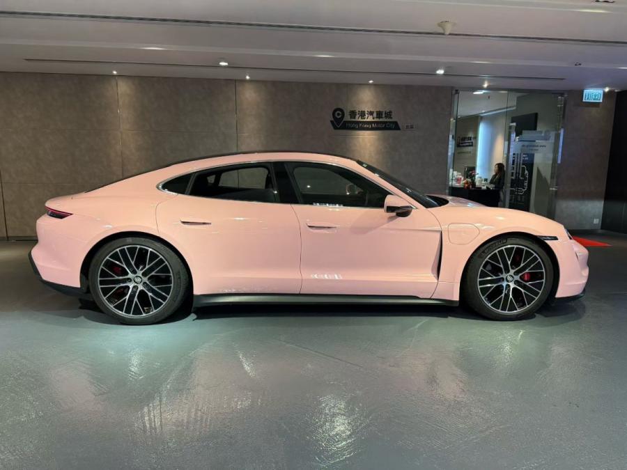 Taycan 4 S - Image 2