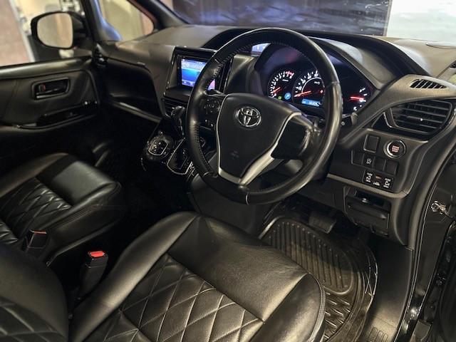 行貨 NOAH DELUXE FACELIFT包圍豪華版 - Image 4