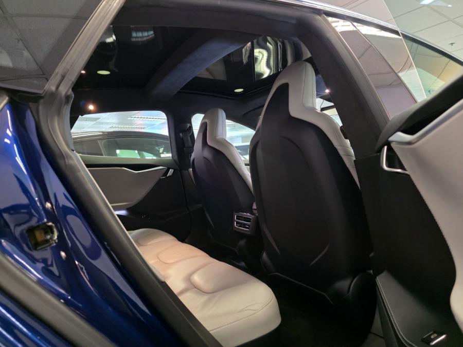 Model S 90D - Image 8