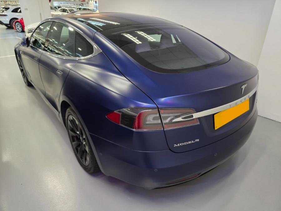 Model S 90D - Image 11