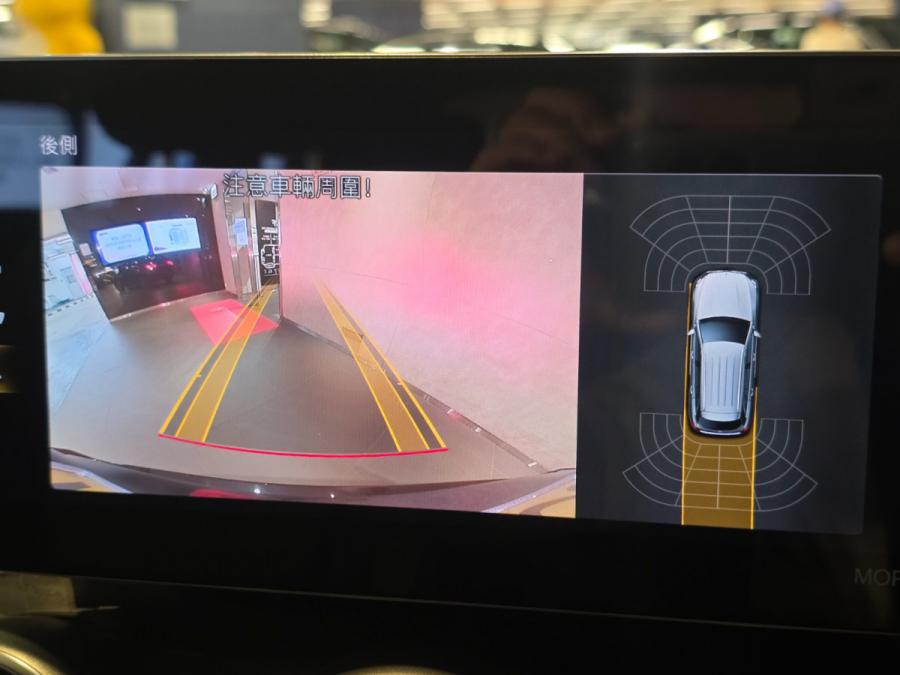 GLC 300 4MATIC FACELIFT - Image 10