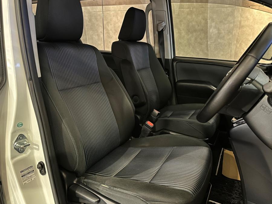 Voxy Hybrid ZS 煌II - Image 3