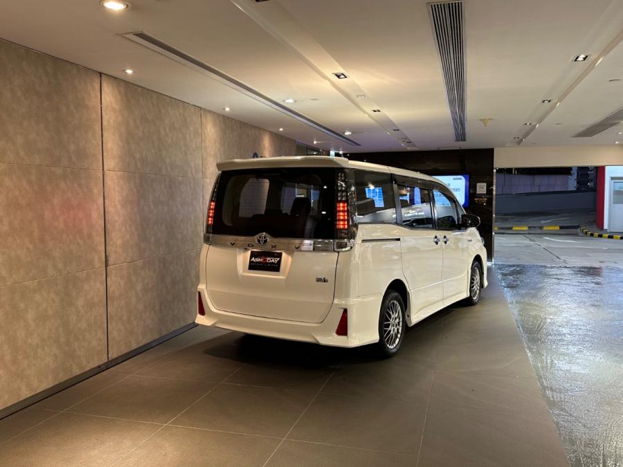 Voxy Hybrid ZS 煌II - Image 9