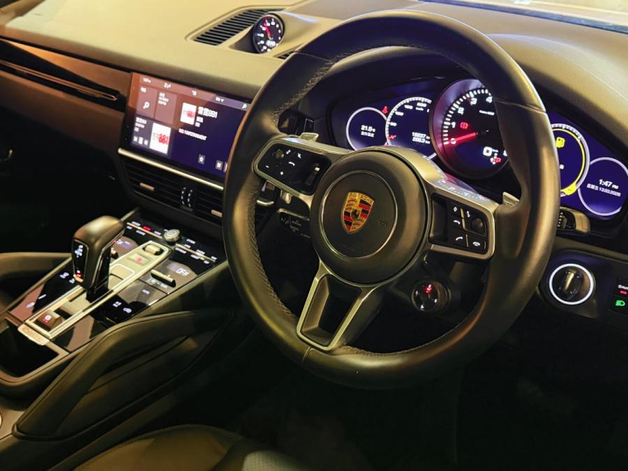 CAYENNE COUPE - Image 4