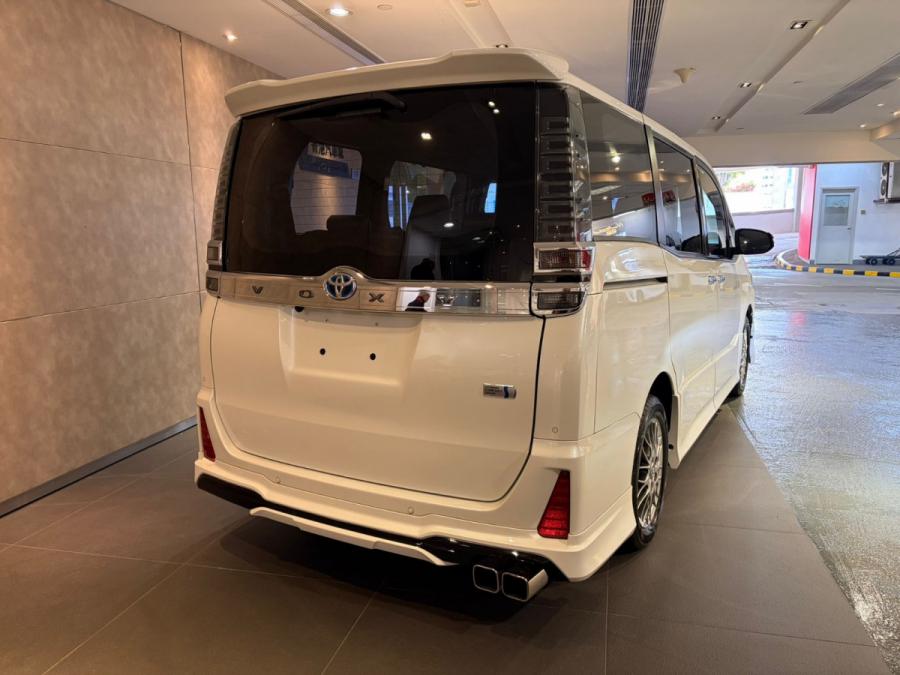 VOXY ZS 煌III HYBRID - Image 9