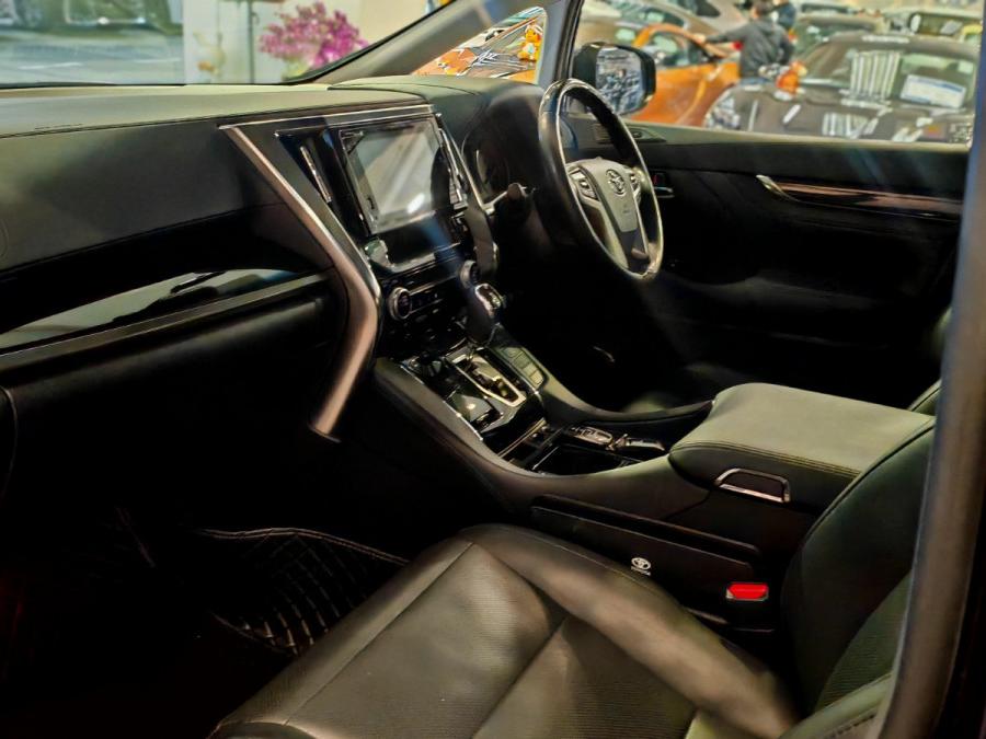 VELLFIRE FACELIFT - Image 7