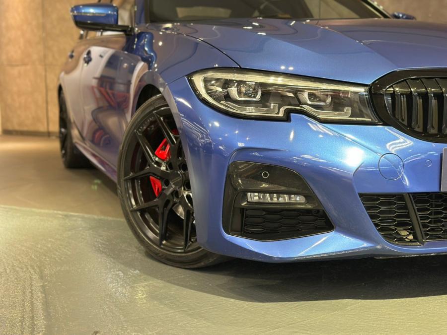 330IA SALOON M SPORT EDITION - Image 2