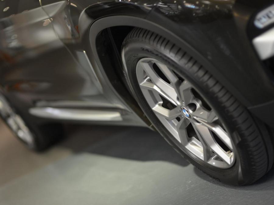 X3 SDRIVE20iA XLINE G01 - Image 19