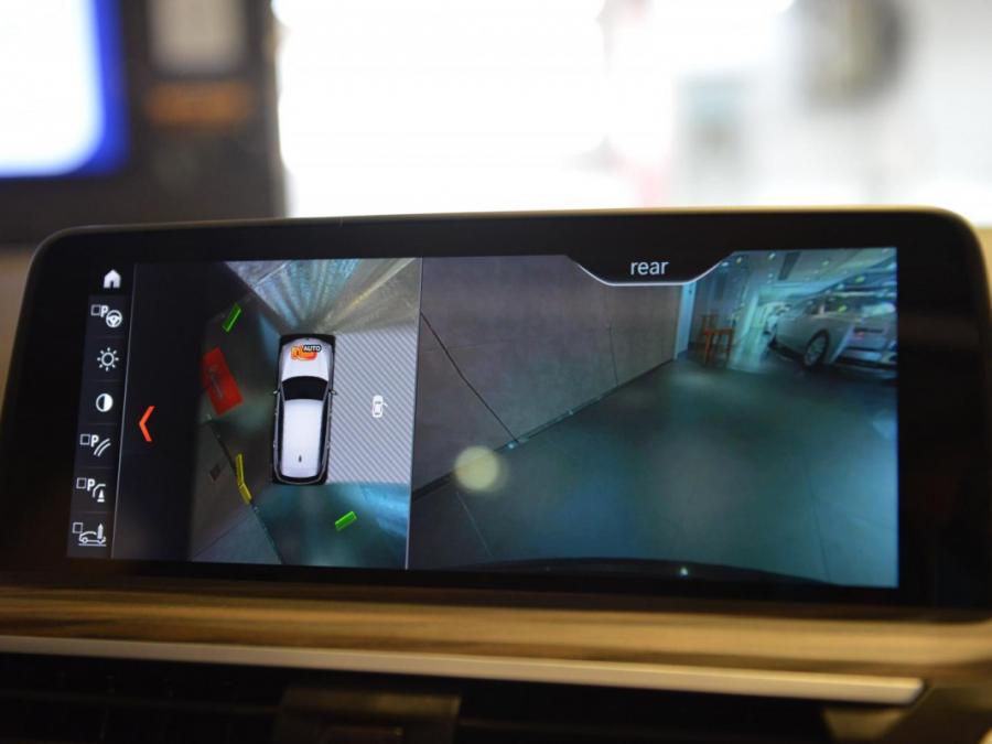 X3 SDRIVE20iA XLINE G01 - Image 12