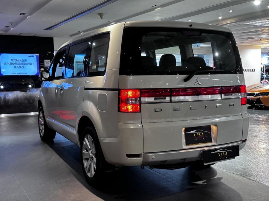 Delica  AWD - Image 3