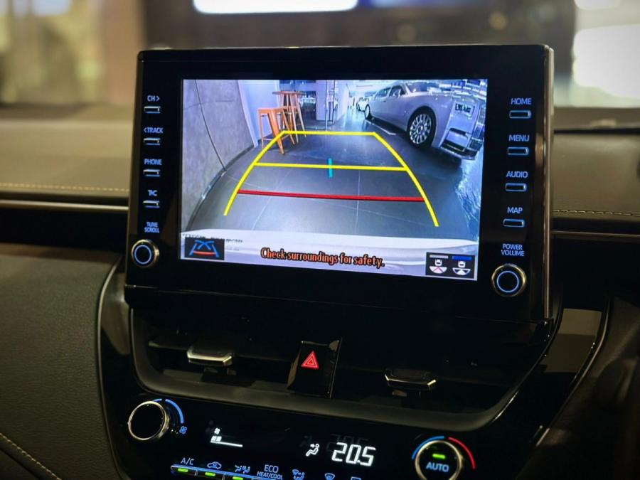 COROLLA TOUING HYRBID WXB - Image 8