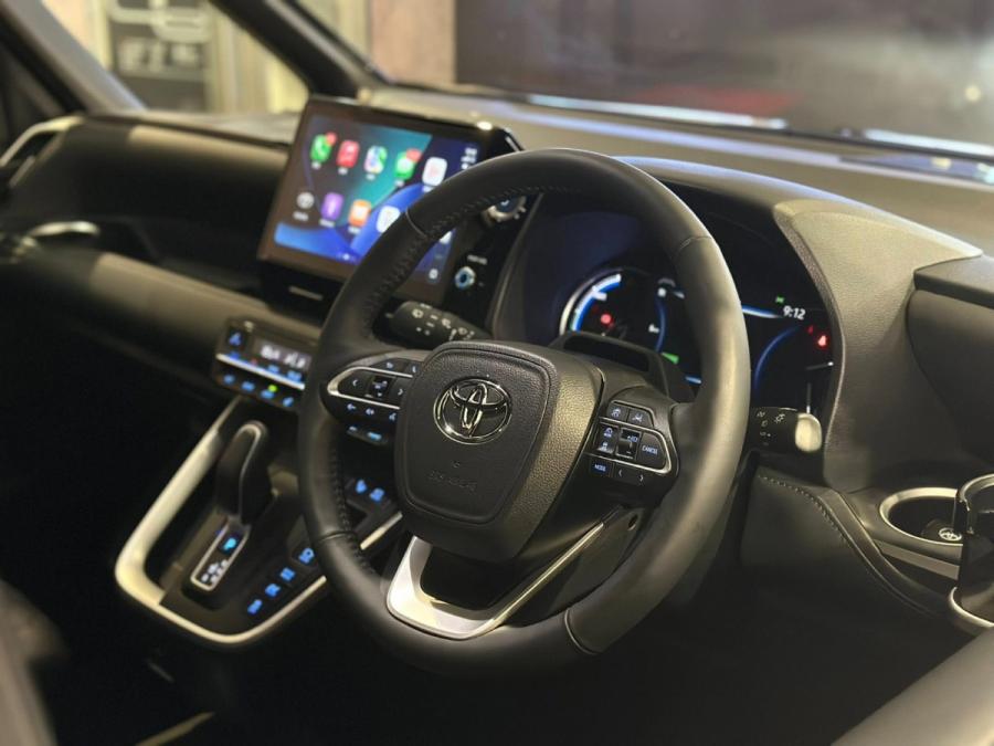 VOXY HYBRID SG - Image 4