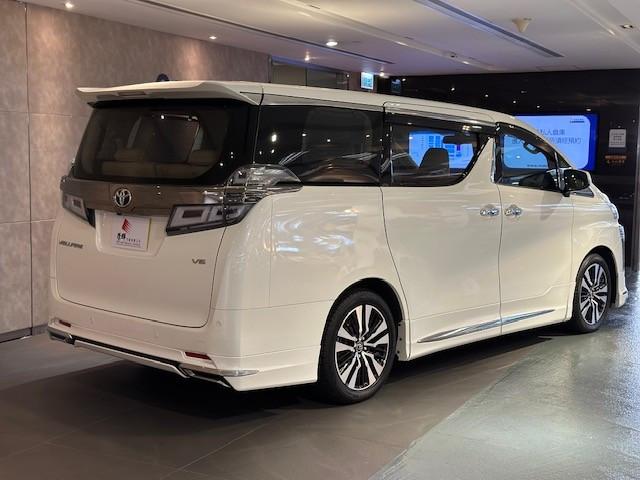VELLFIRE 3.5 WELCAB原廠愛心輪椅座 - Image 2