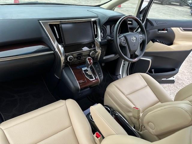 VELLFIRE 3.5 WELCAB原廠愛心輪椅座 - Image 5