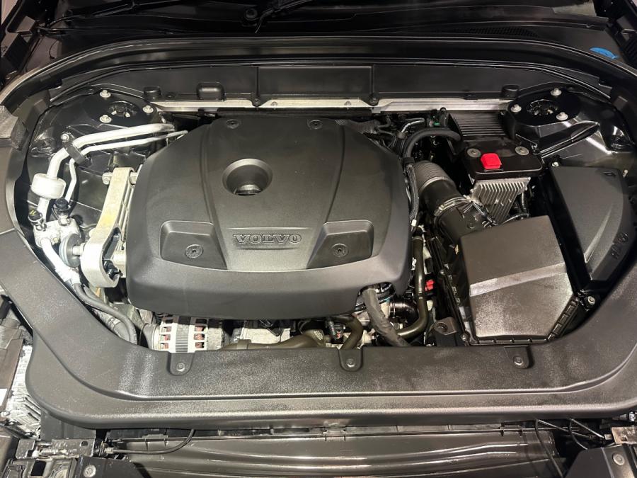XC60 T5 MOMENTUM - Image 6