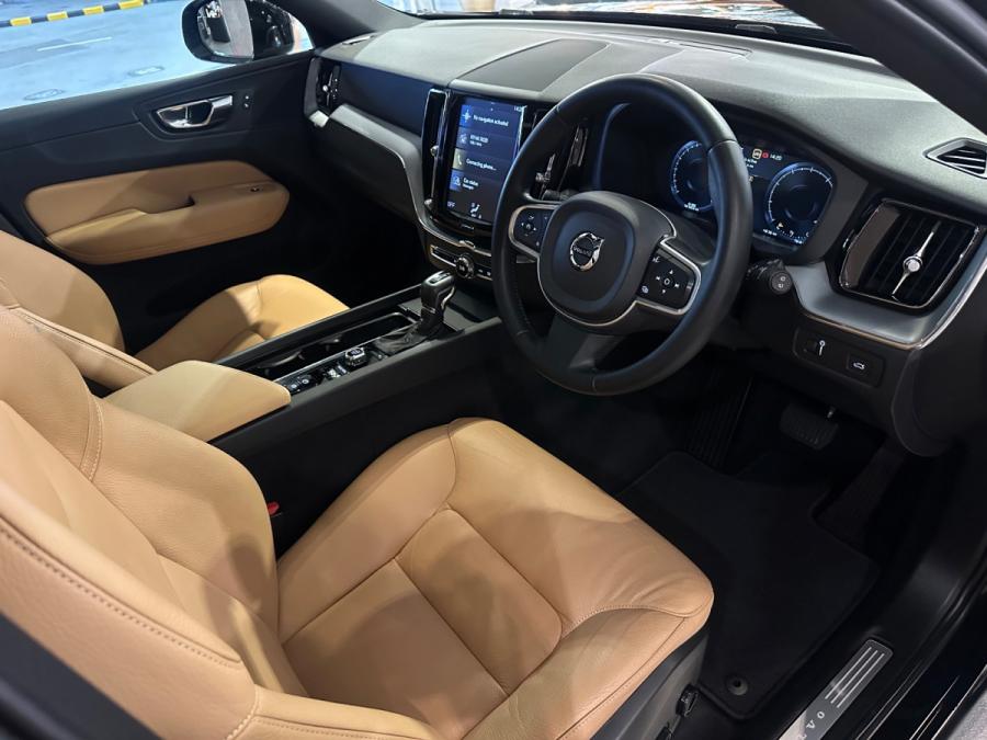 XC60 T5 MOMENTUM - Image 3